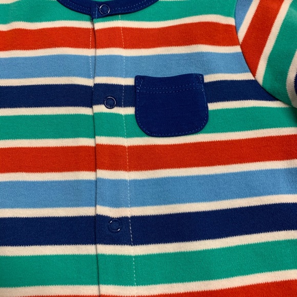 Striped footie pajamas with hat - Picture 3 of 6